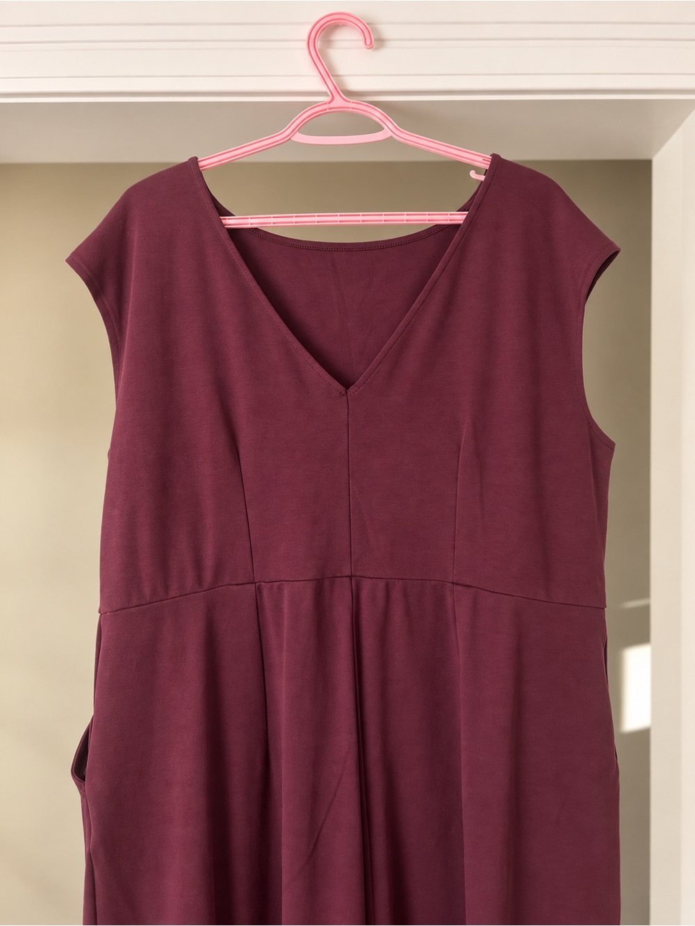 Old Navy Sleeveless V-Neck Jumpsuit in Plum